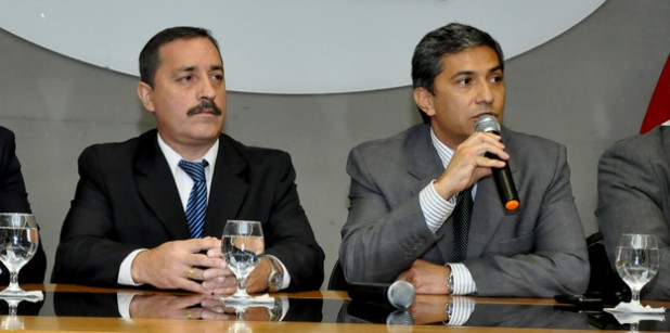 Conferencia de prensa ministro Paredes
