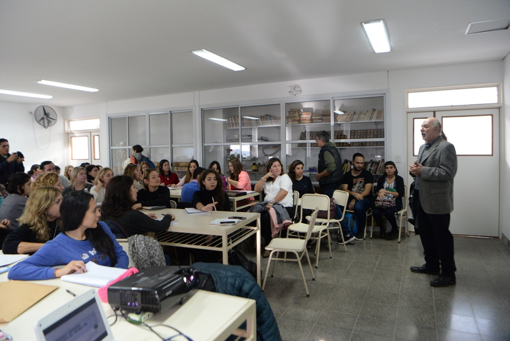 Debate colectivo sobre “Géneros y Educación”