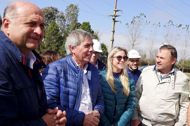 Massei recorrió la obra de desvío del tránsito pesado en Monte Buey