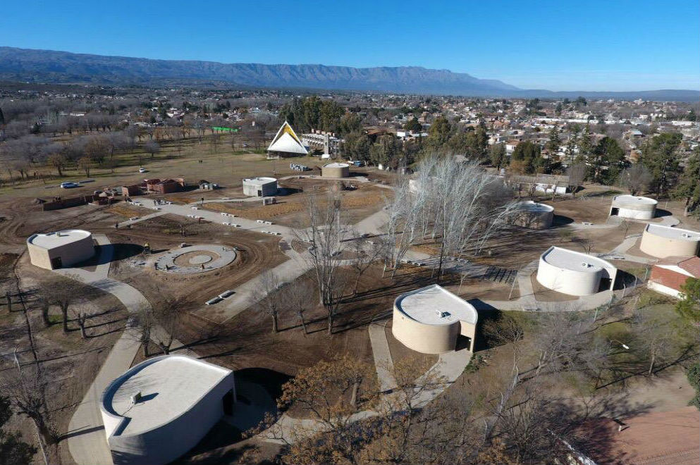 Schiaretti recorrió la obra del Parque Temático Cura Brochero