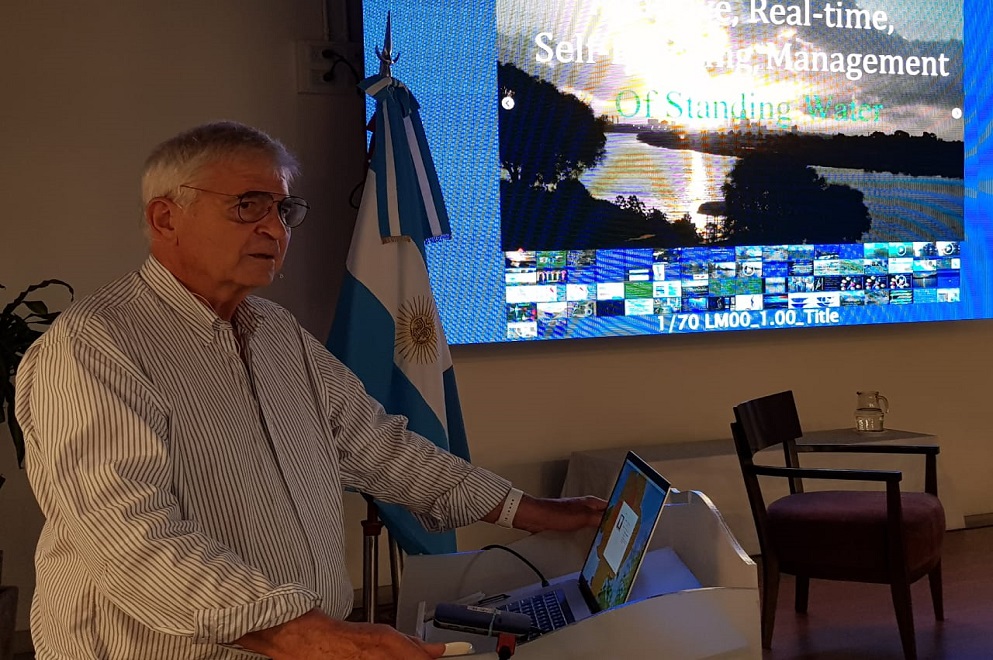 Jörg Imberger disertó sobre recursos hídricos en Córdoba