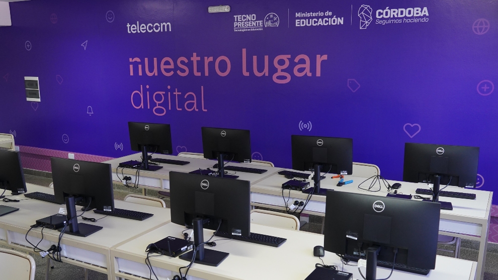 El Instituto Superior Simón Bolívar suma un aula digital - Noticias - Gobierno de Córdoba thumbnail