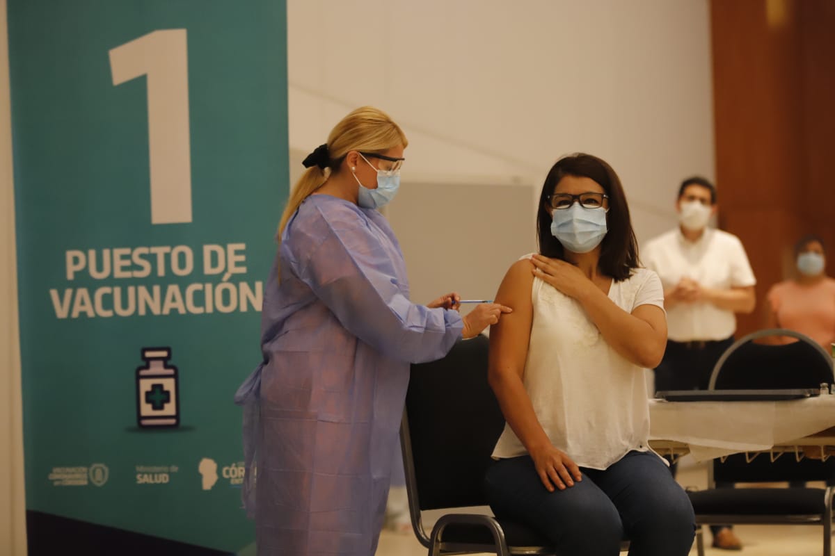 El sábado se vacunaron 44.795 personas contra el Covid-19