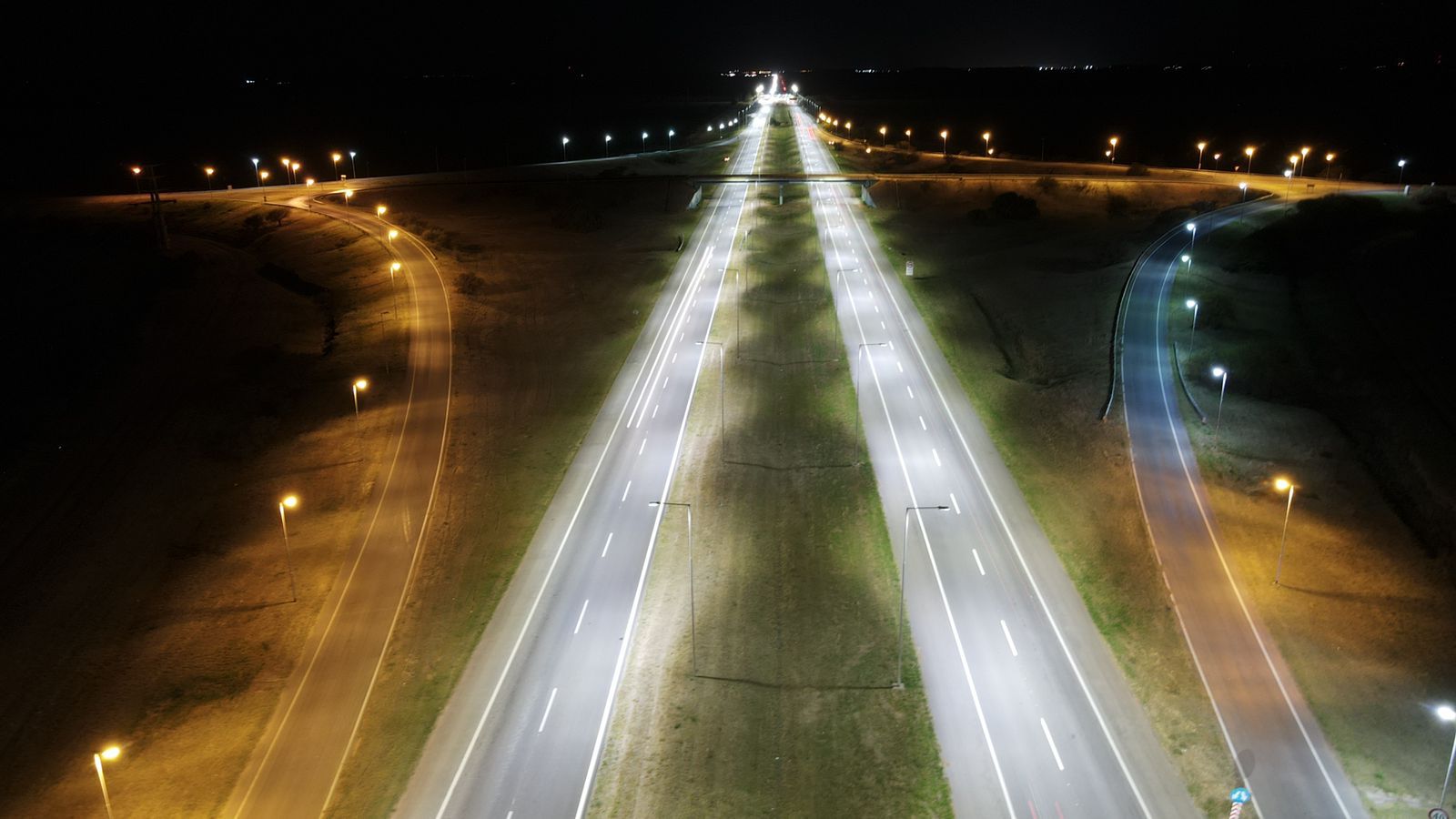 Se habilitó un tramo de iluminación en la Autopista Córdoba-Rosario