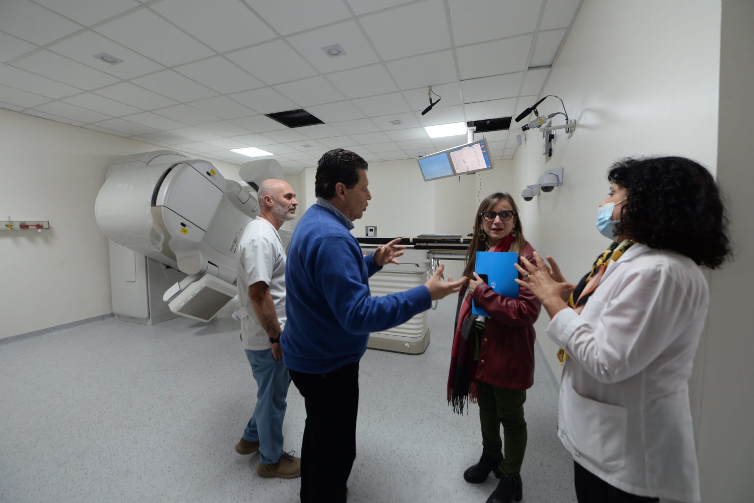 Avanza la instalación de un equipo de radioterapia en el Hospital Oncológico