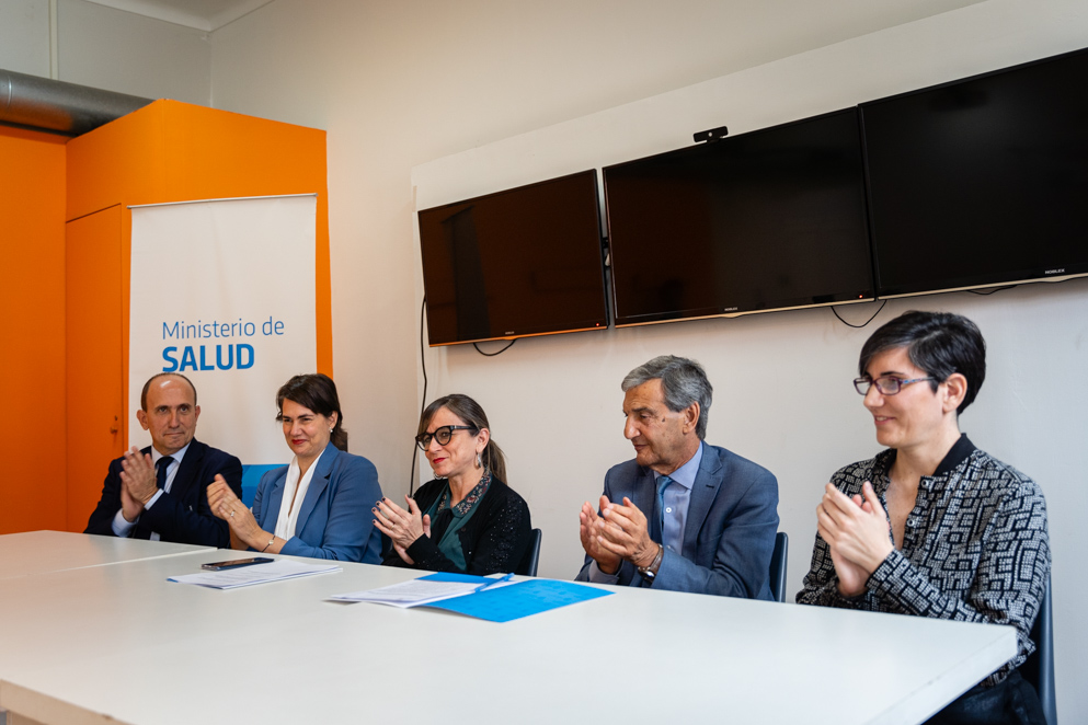 Salud firmó un convenio con Sanofi para el abordaje de las enfermedades respiratorias