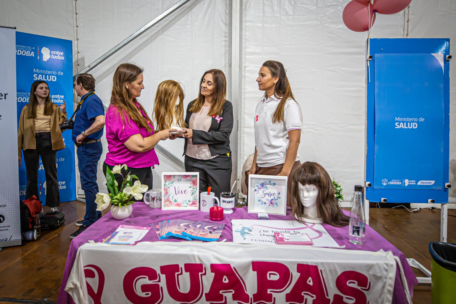 Córdoba Rosa: doná cabello y sumate a los conversatorios en toda la provincia
