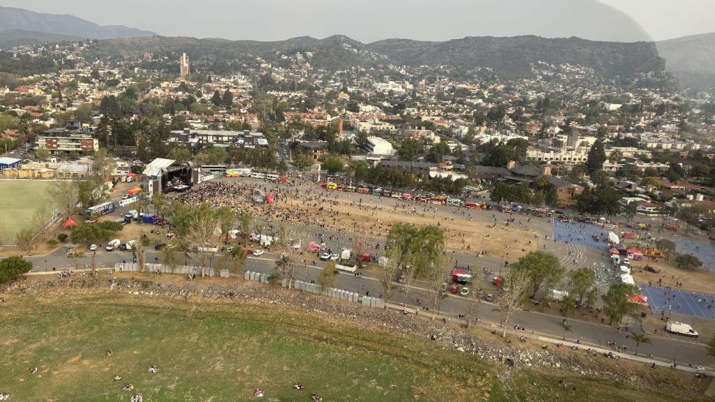 Más de 200.000 jóvenes celebraron la primavera en la provincia